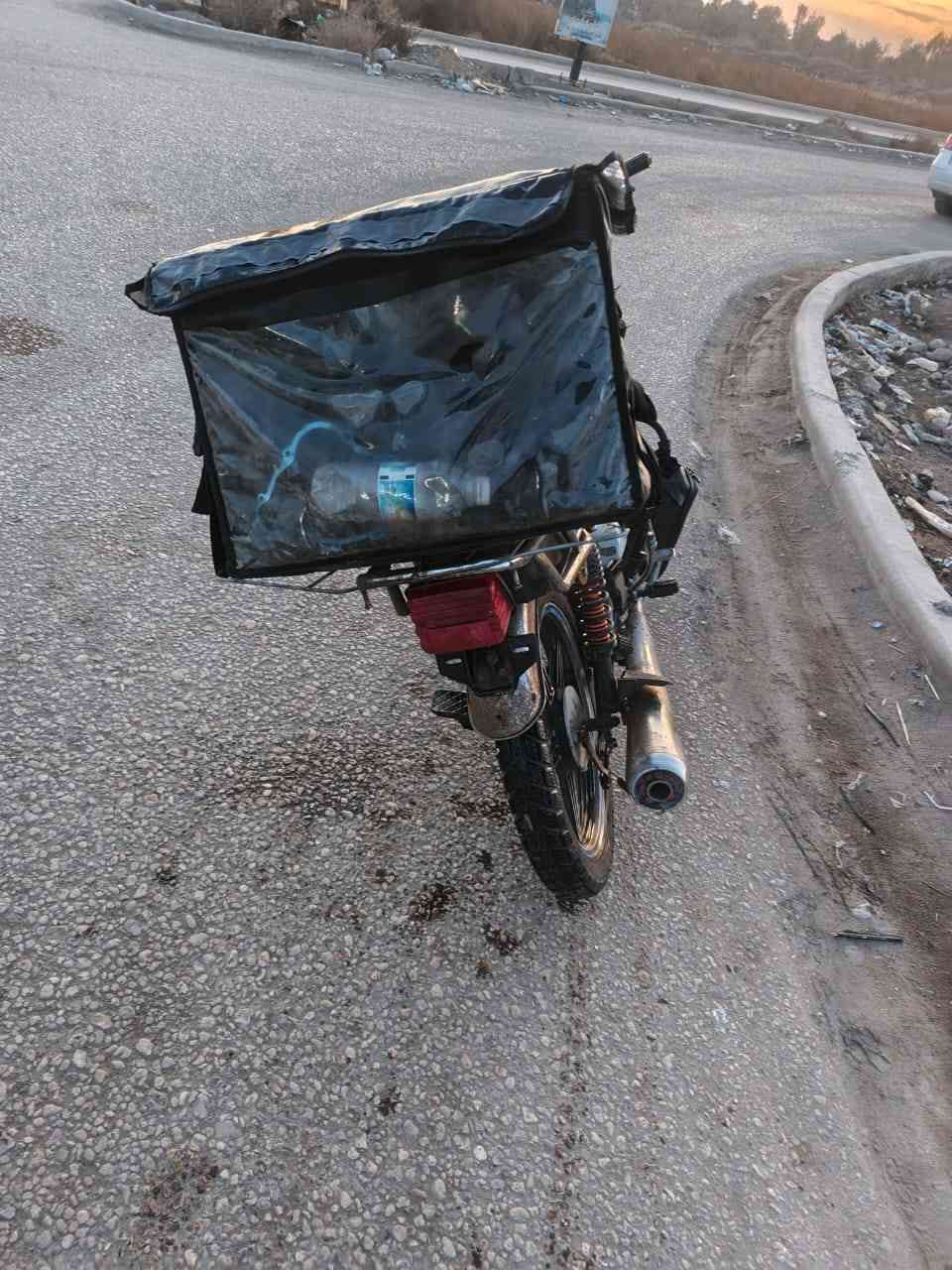 السلام عليكم
دراجة سيفان ٥ كير موديل ٢٢ شغالة كامله مكينة لا تنقيص ولا تبخير بيها شوته جديدة وكابريتر وكشن جديد يدات تحكم يمنة ويسرة جدد  ودبلات بوكسر ودرع بوكسر لايت جمجمة الصينية موجودة وجاملغ لكدام موجود اني فاتحهم تايرات نضيفة كل نقص مابيها مال شغل سعرها كلش مناسب ومستعجل ع بيعها ب ٣٠٠ الف عنواني مجمع حطين قرب أسواق بغداد الي حاب يستفسر يتفضل خاص او يتصل
***********
