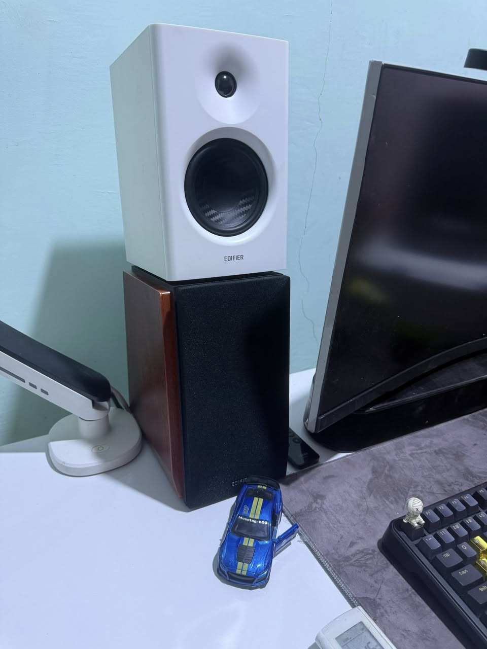 سستم ايديافير 60W
اشتريته مستخدم قبل فتره شغال وصوته كلش نقي
سبب البيع جبت نفس البراند بس احدث
السعر 150 بس بي تقص فيشة ربط سماعات تتحصل عند اهل الصوتيات بس مالي خلكه شامره وما محتاجه


**إذا كنت صاحب هذا الإعلان وتريد حذفه لأي سبب، رجاءا أرسل رسالة إلى الدعم الفني**