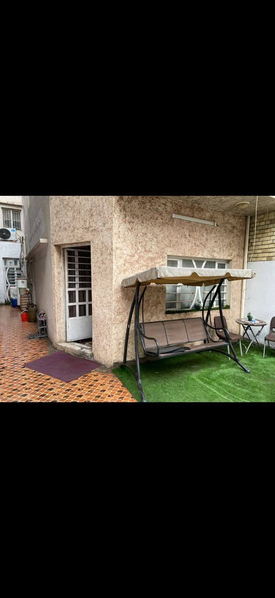 دار للبيع واجهة ٦ونص نزال ١٨ متر مساحة ١١٧ متر بيت بناء ١٨ يحتاج ترميم للاتصال *********** ابو رحمه حي دراغ
