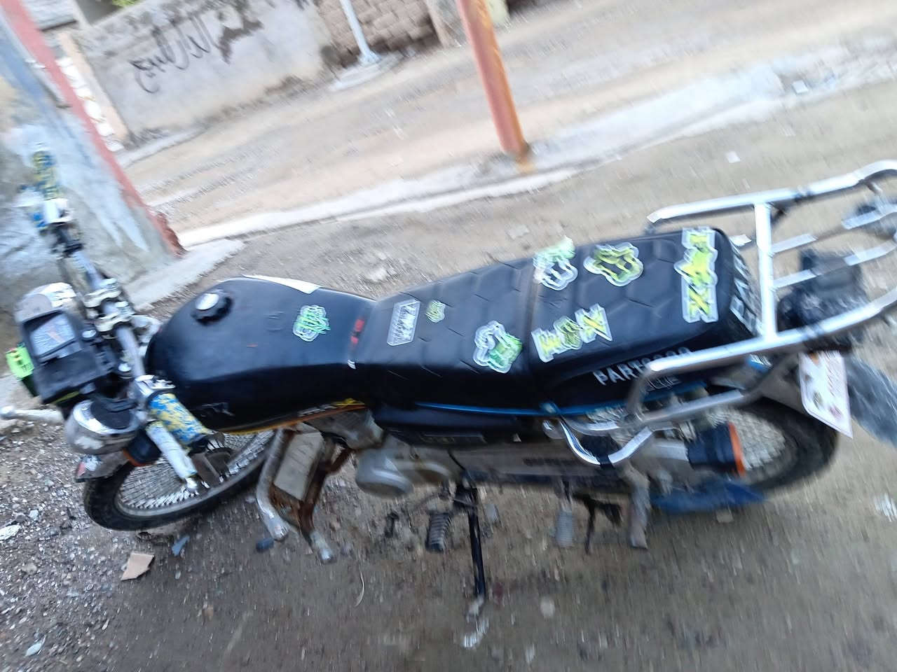 موطور نامه للبيع محرك شاصي وياله عدله ولباقي كدام لعين سعر 350وبي مجال مكان بيجي رقم ***********
