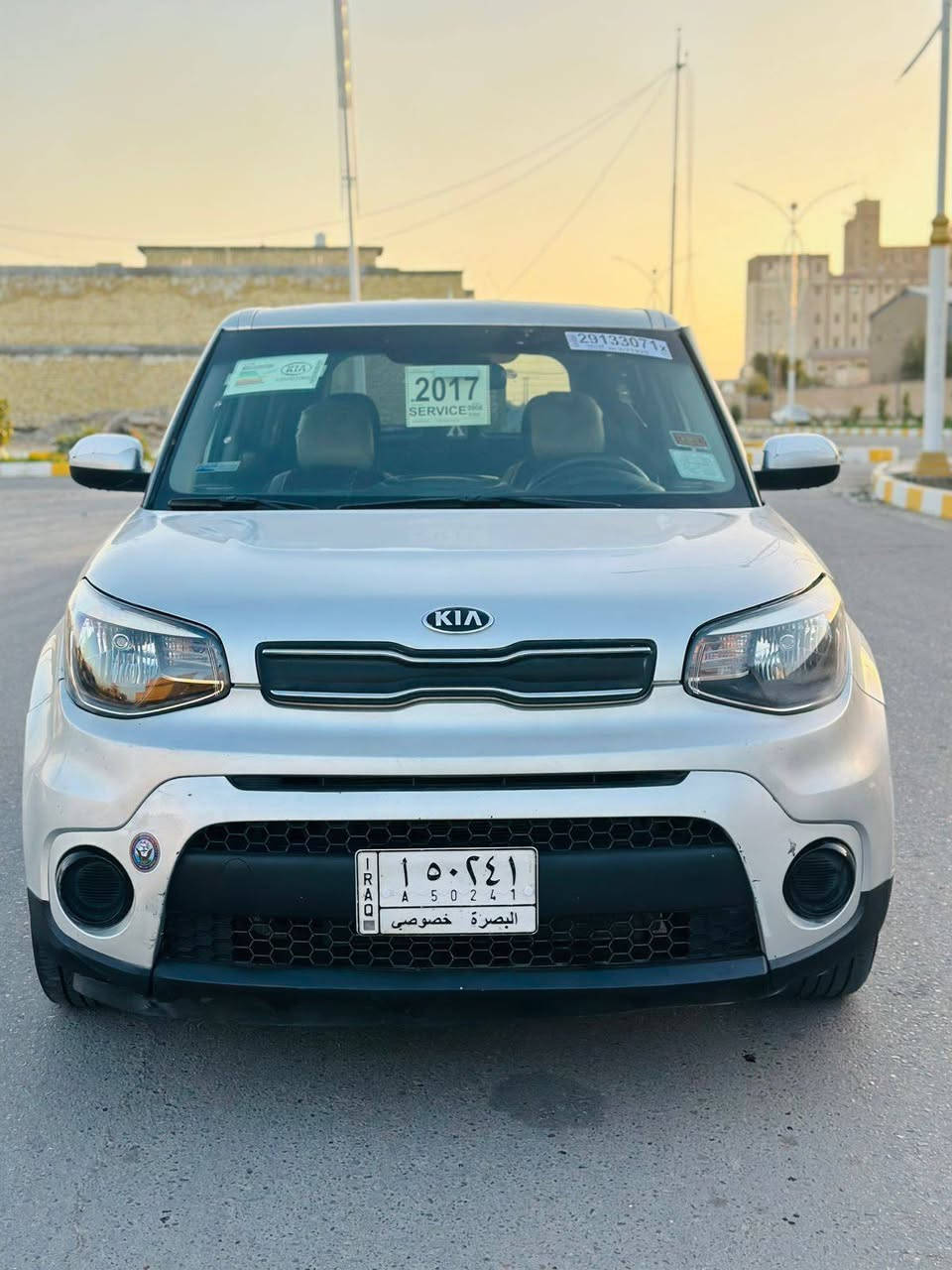 السلام عليكم سياره كيا صول أمريكيه للبيع موديل 2017 رقم بصره حره تحويل مشروع وطني ضررها صبغ جاملغ امامي جهه اليمين وصبغ الباب الخلفي جهة اليمين فقط السيارة جاهزه من كلشي استخدام محرك ١٦٠٠ حداديه تبريد ويل كب تحكم جهتين ماشيه 60 ألف السعر ١١٦ ورقه وبيها مجال بسيط للشراي مكان السياره ناصريه الشموخ للإستفسار *********** *********** رقمي أرقامي بيهن واتساب ناصرية, ذي قار
