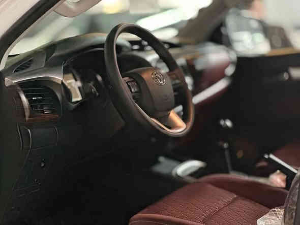 تویوتا هایلوکس ٢٠٢٥ 4x4 ساز
گير عادي
مصابيح امامي خلفي led
کشنات امامی تبرید
وایرلیس شحن
کامیرا خلفی
تحکم ستیرن
رادار جانبی
عگال 
حساسات خلفی
قفل اکسل دفلوك

٤٥،٤٠٠،٠٠٠ دینار

شركة نويكار اوتو لتجارة السيارات في اربيل 📍
تقاطع مخمور - بصف معمل بيبسي 📍

للتواصل مع قسم المبيعات:-

*********** واتساب☎
*********** واتساب☎
