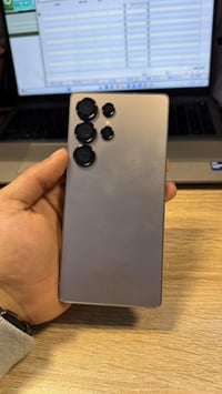 اس 25 الترا مستخدم صارله شهرين الجهاز بحالة نظافة ممتازة شخط مابي ومكف...