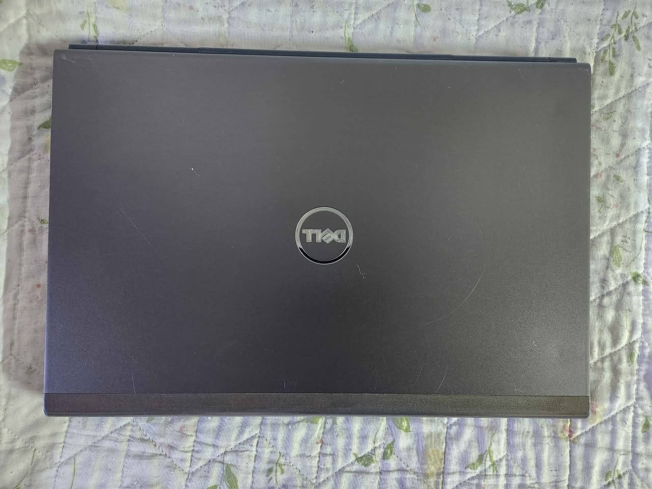 Dell Precision M4800
​المعالج (CPU): Intel Core i7 (الجيل الرابع )
​كرت الشاشة (GPU): AMD FirePro M5100 بذاكرة مخصصة 2 جيجابايت من نوع GDDR5
​ذاكرة الوصول العشوائي (RAM): بسعة 8 جيجابايت 
​سعة التخزين :هارد SSD فائق السرعة بحجم 256 جيجابايت 
السعر 165 الف وبي مجال
العيوب :
البلاستك بي شخوط ف اني غلفته بهذا التغليف 
 و يحتاج بطارية بغداد, العراق


**إذا كنت صاحب هذا الإعلان وتريد حذفه لأي سبب، رجاءا أرسل رسالة إلى الدعم الفني**
