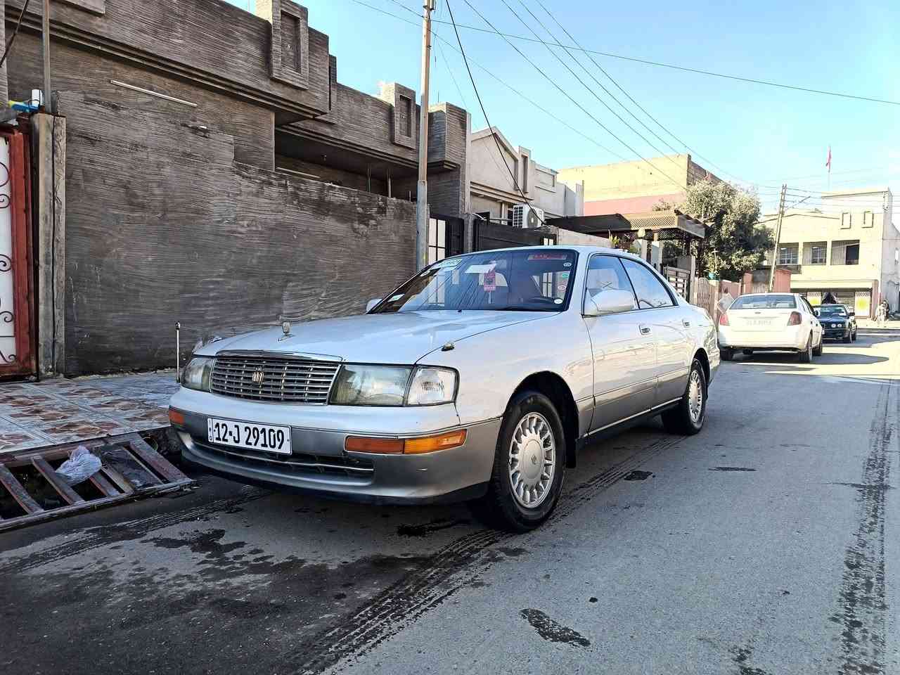 السلام عليكم بطه موديل 92 محرك 3000 تبريد تتفه شغال بشرط مابي حادث رقم جديد كير ومكينه بشرط لا صرف ولا نفخ مكاني موصل برطله سعر 65 وبي ***********
