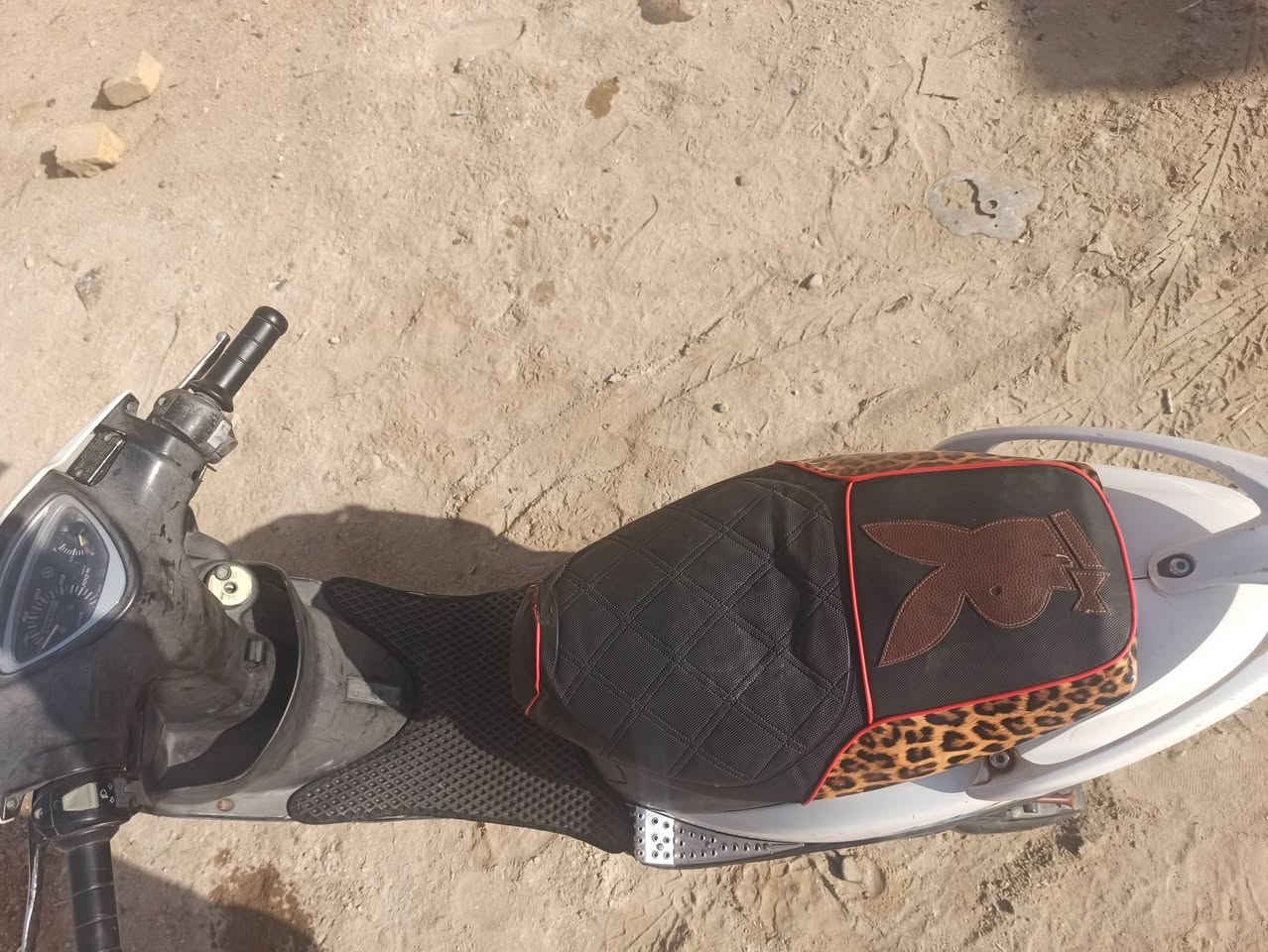 سلام عليكم ماكس عدله للبيع سعر 650 وبيه مجال مكان حله بكرلي
***********
