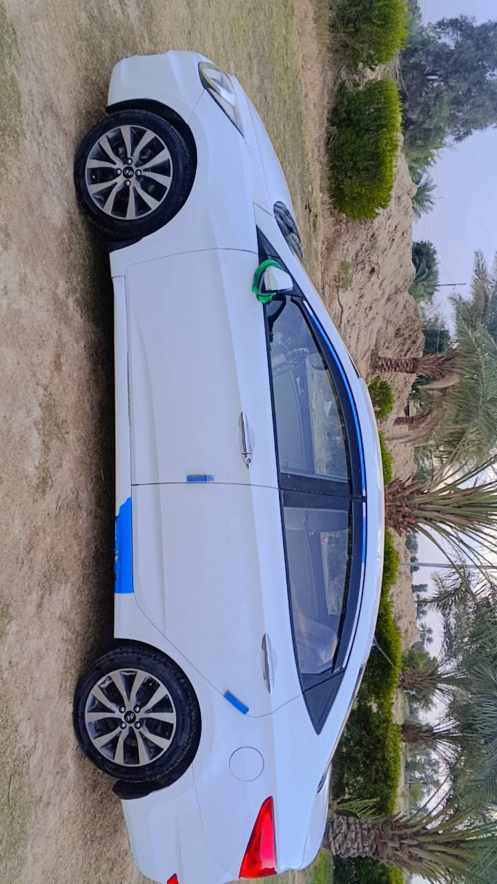 السلام عليكم  اكسنت مديل 2015 خليجي رقم نجف   باسمي تحكم ستيرن فول مواصفات  تخم تاير كير حداديه مكينه محرك 1600 بيه باردات بسيطه  السعر 97 وبيه مجال  عنواني بابل الشوملي موجود عل الفيس بوك ورقمي ***********
