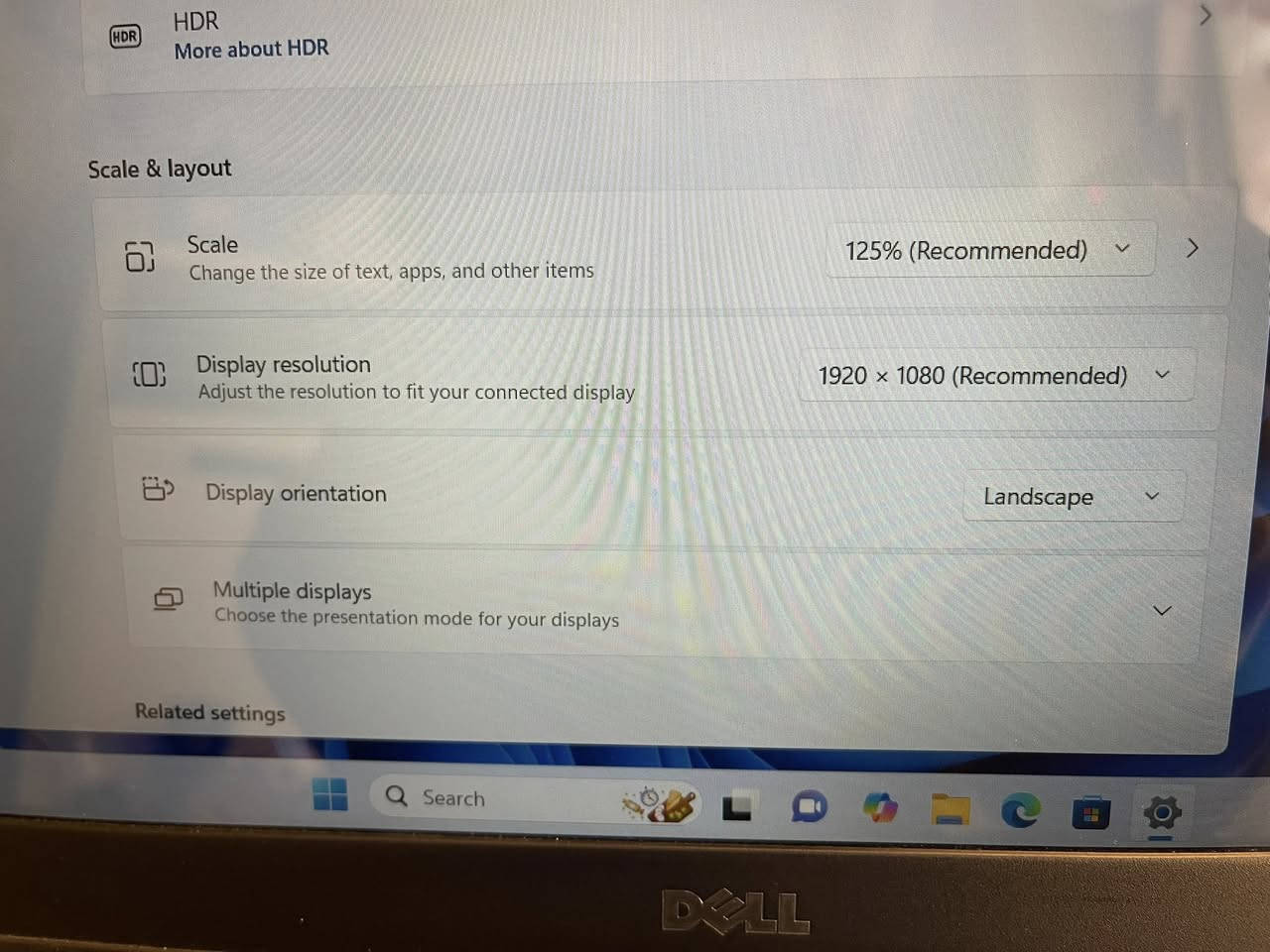 Dell latitude 5580
Core 7
Gen =7 HQ
Ram 8
Hard=256 ssd
كارت شاشه خارجي =2 كيكا نوع نيفيديا 
FHD=1920*1080
حجم شاشه =15,6”
***********
