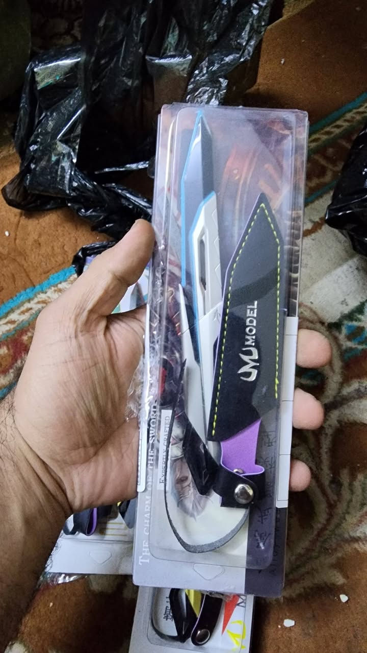 متوفر هيج سيوف مدري شنو القطعة ب١٠


**إذا كنت صاحب هذا الإعلان وتريد حذفه لأي سبب، رجاءا أرسل رسالة إلى الدعم الفني**