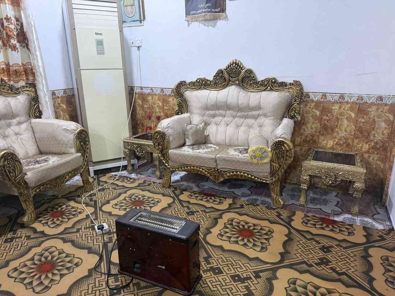 السلام عليكم قنفات للبيع مستخدمات فقط 7سبوع. درجه اوله اخذتهن اب 750 الف. او محتاج او اريد ابيع   السعر 600بيهن مجال.   الرقم : *********** 
المكان قضاء المدينه منقطة الشروق قرب مدرسه شبعاد الابتدائيه
