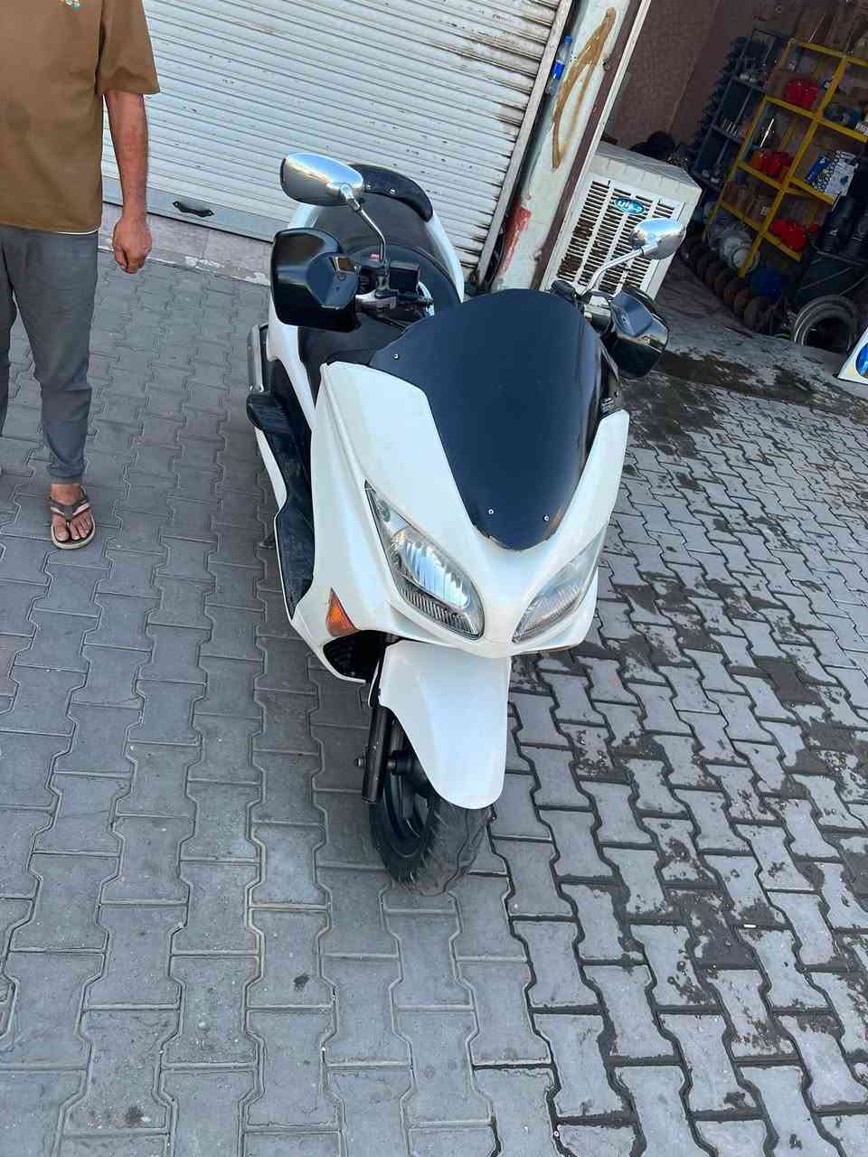 البيع مستعجل دراجه مابيه نقص برغي قفل مليون300مكاني بصره ***********
