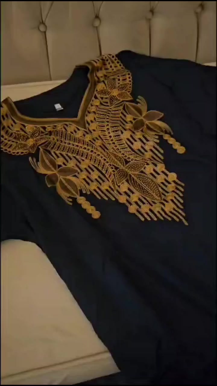 دشداشة طويلة خامة كشمير تطريز وستراز بالصدر متوفرة بألوان نيللي تركوازي زيتوني 
القياسات لارج واكس لارج 
متوفر توصيل داخل كربلاء


**إذا كنت صاحب هذا الإعلان وتريد حذفه لأي سبب، رجاءا أرسل رسالة إلى الدعم الفني**