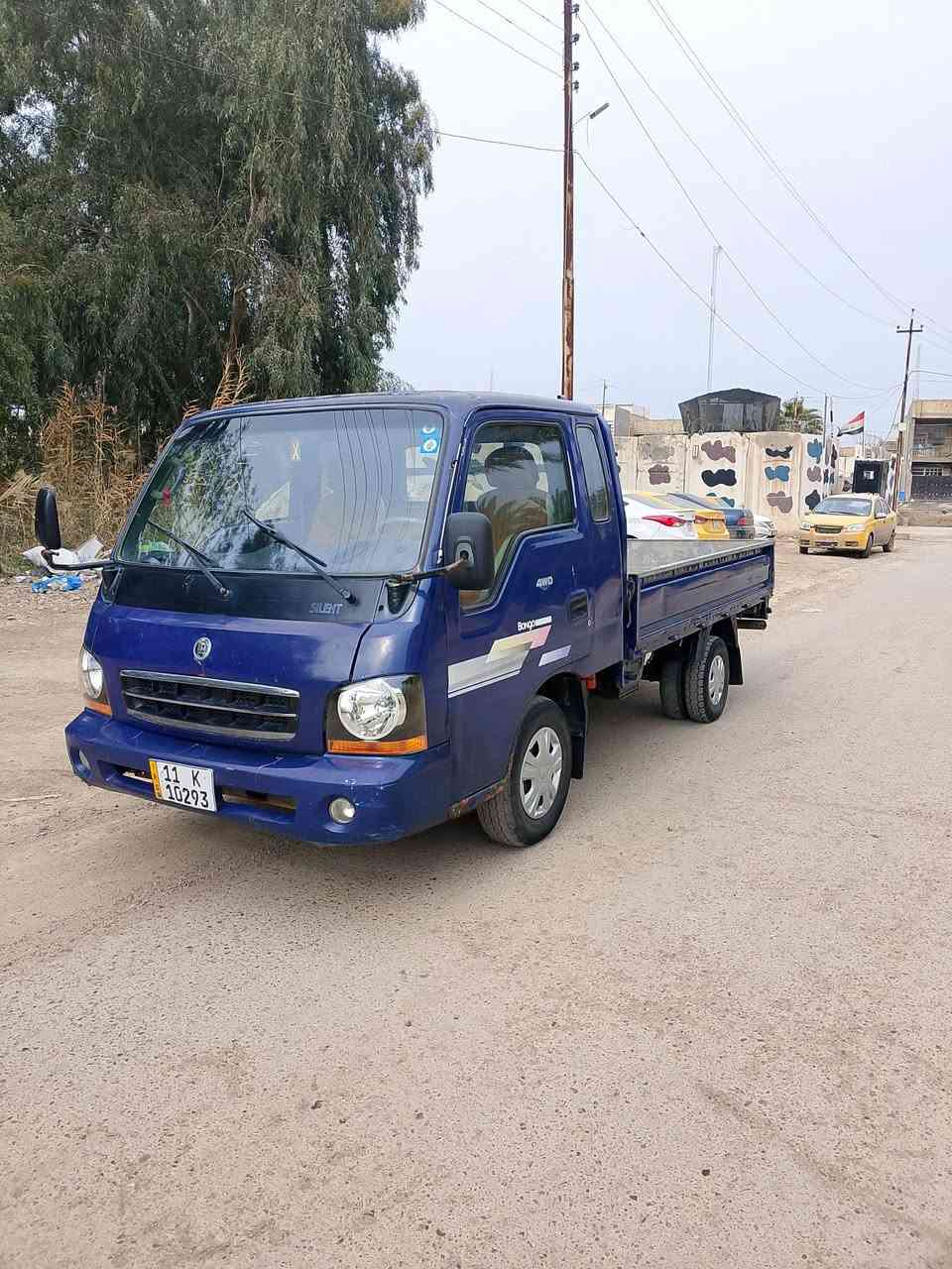 سلام عليكم للبيع أم عيون موديل ٢٠٠٣رقم بغداد إنكليزي سنويه ل٢٨ محرك كير اكسن شواصي  صدر أمامي وخلفي جديده سيار جاهزة من كلشي السعر *********** عنوان التاجي
