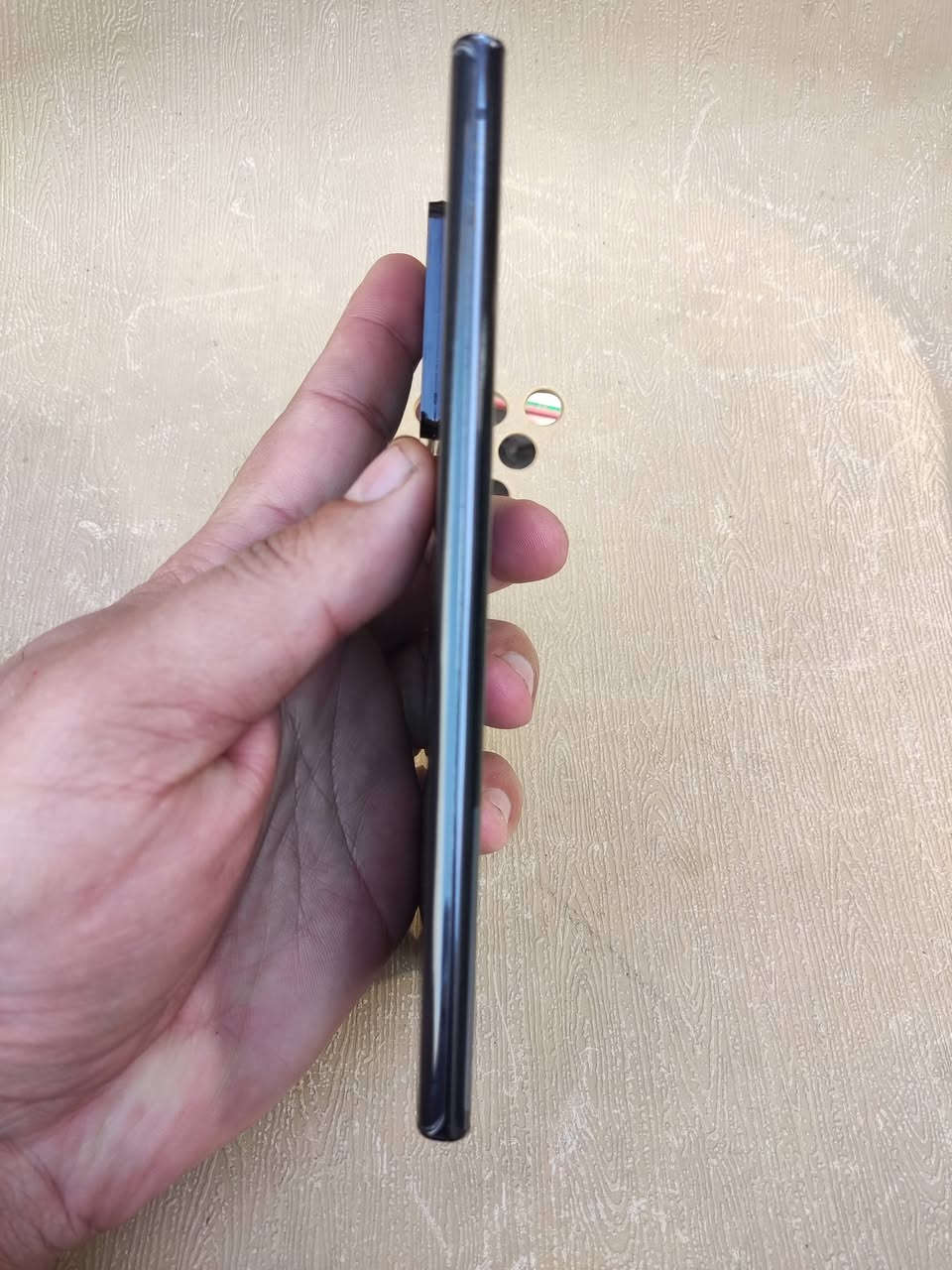 السلام عليكم
نوت 20 الترا امريكي شريحه عاديه وشريحه الكترونيه ذاكره 512 جهاز لاداخل صيانه ولامفتوح لوك نظيف السعر 300 قفل بدون عمله مكاني بغداد الحسينيه مالراجديه ماعندي توصيل
رقم ***********
