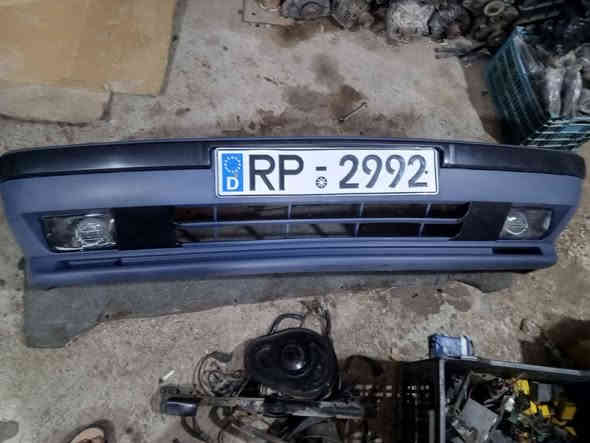 متوفر مواد احتياطية لل BMW  جميع الأحجام محلات أبو حيدر التميمي بصره الزبير شارع  الشعبيه الجديد قرب جسر سكة القطار رقمي ***********
