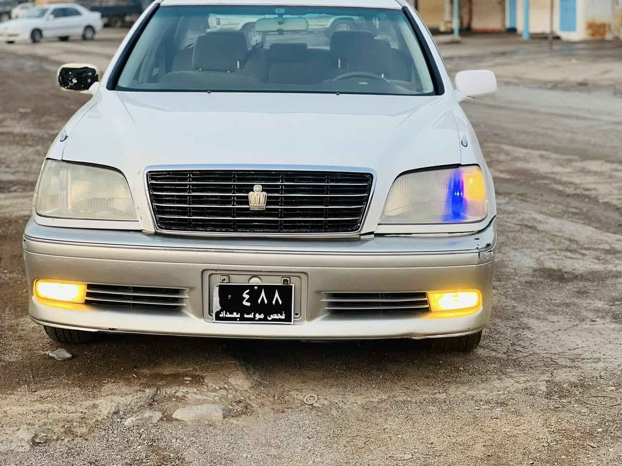 مەلیکە مووس 2000.
VVT.
ناوزەرد 
سێ دووگمە 
داژبڵ نەجەف .
کامل مەسرەف کراوە .
سارد و گەرموو بریکی بەسراوە .
تەقەو ڕەقەی  نییە .
تایەو ویلی لۆکە .
مەسرەفی نییە .
قرچیکی لەدواوە هەیە .
سعری 39گەڵاو مەجال .
بۆ مەعمەلە تەلەفوون مەکە حەزت لێێە بێ سەری کە .
***********
***********.
سەیسایەق
