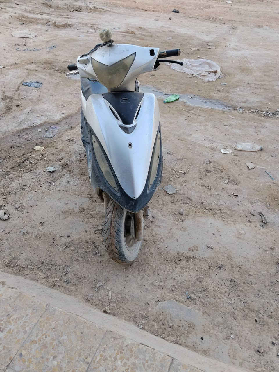 كامكو جي فور صالصنه رياضي كهربائيات كامله كابريتر جديده عوزه تجفيت الدراجه شغاله سعره 180. مال متوازي *********** بي واتساب
