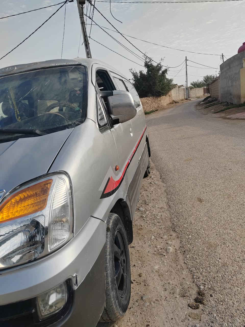 ستاركس مديل ٢٠٠٥ ديالى انكليزي سياره جاهزة صدر حدادية جاهزة مكاني ديالى *********** شواصي كفاله
