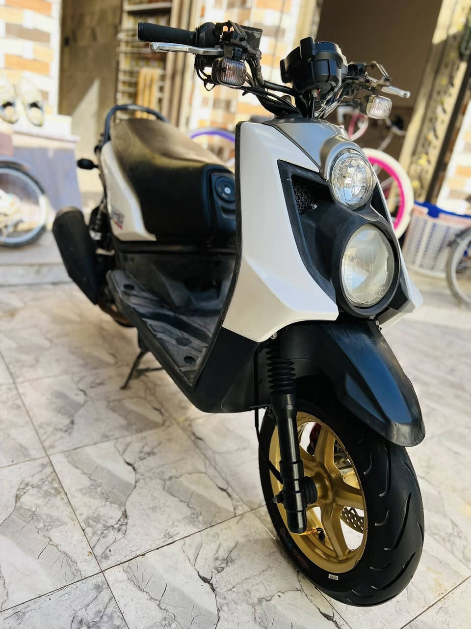 سكنس جبلي 
دراجه مكفوله برغي مامفتوح 
كفرات ختم واحد ويه المكينه
لايت زنون دهن امزويل بانزين محسن دراجه 
مكان بابل حله ***********
