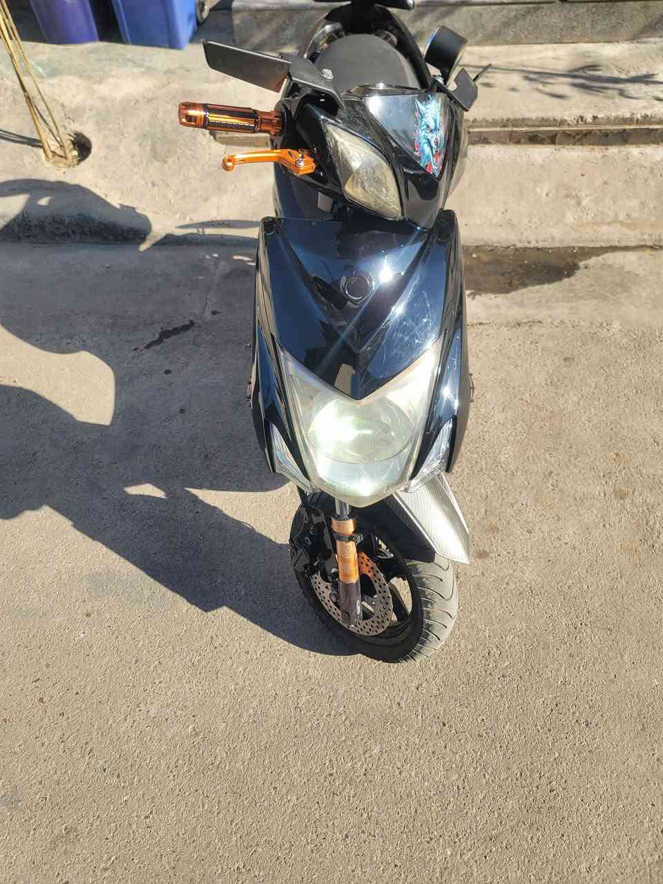 السلام عليكم شلونك شباب
سكنس لد 2018
الدراجة خير من الله شلعة و معدل و ملغومة تزويد كلشي بيها التوزيد اصلي وبي تجاري والمكينة ناعمة بس بيها وحيف كلج خلفي 
التزود الاتي :-/و
١_ صدر امامي Dy
٢_ دبلات خلفية بطل جيسو
٣_ جمالغ امامي كاربون فايبر 
٤_ جمالغ خلفي كاربون فايبر 
٥_ فراك بيك ncy
٦_ خطرة دهن كوسو
٧_ خطرة اكسل كوسو 
٨_ يدات سكليتر توبو
٩_ يدات بريك توبو واكو كوسو انيهم ثنينهم
١٠ _ تجوة ياماها
١١_ كلجات رياضي تفصيخ 
١٢_ تايرات سوبر ماستر جلاتين
١٣_ مري شبح 
١٤ _ MB 3
١٥_ لدات جانبية متغيرة تتحكم بل دكمة
١٦_ قبق جوزة كوسو مشمشي
١٧_ تعلاكة مشمشي 
١٨_ صلانصة رياضي مال رمبة حاوية صوتهم مرتب 
والدراجة بيها نصبة تخبل وتزويد موحد مشمشي يموت واكو شغلات شايلهم و انطيهم ويا الدراجة كاملة تجي تشوف الصور وشنو شي نقص انطي الك ويا الدراجة و تبديل الدهن امزويل الأصلي كل سبوعين يتبدل ومحافضين على الدراجة كلش نضيفة وحلوة وبل عافية على الي ياخذها الدراجة ما متعوبة تخبل امانت الله ورسوله الي ياخذها ينسى العطل 
الدراجة اريدها لو مراوس بيسي اكس اول  او ثاني او سكنس فحل ناشفة 
مكان :-/ بغداد (حي القاهرة قرب جسر البنوك ) سعر خاص متواجد واتس اب و رصيد فيس غير متواجد 
الاستفسار اكثر على السعر اتصل على الرقم ***********
