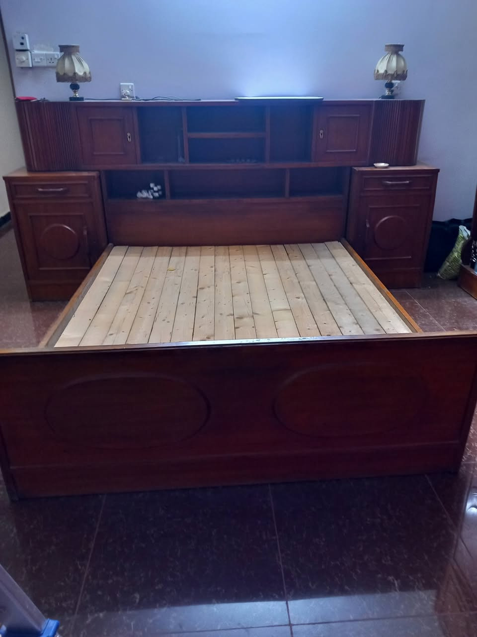 غرفة.نوم.داخل.وخارج.صاج
السعر.600.الف.دينار.بيع.مستعجل


**إذا كنت صاحب هذا الإعلان وتريد حذفه لأي سبب، رجاءا أرسل رسالة إلى الدعم الفني**