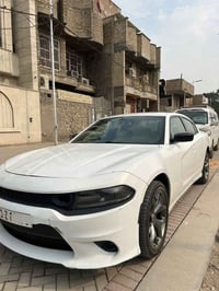 جارجر وارد امريكي 2016 مكينة 6 سلندر 3600 ماشيه 77 الف دفع خلفي كير تع...