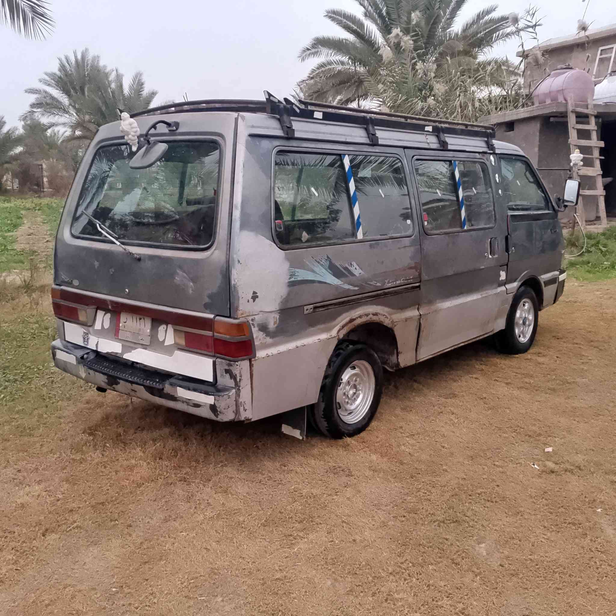 سياره رقم بغداد 94من مكفولت اربع شواصي محرك كير اكسن بلديه سنويه 26 عارضه 35 بيه مجال مكان السياره بغداد المحموديه الطيفيه ***********   واتساب برقم
