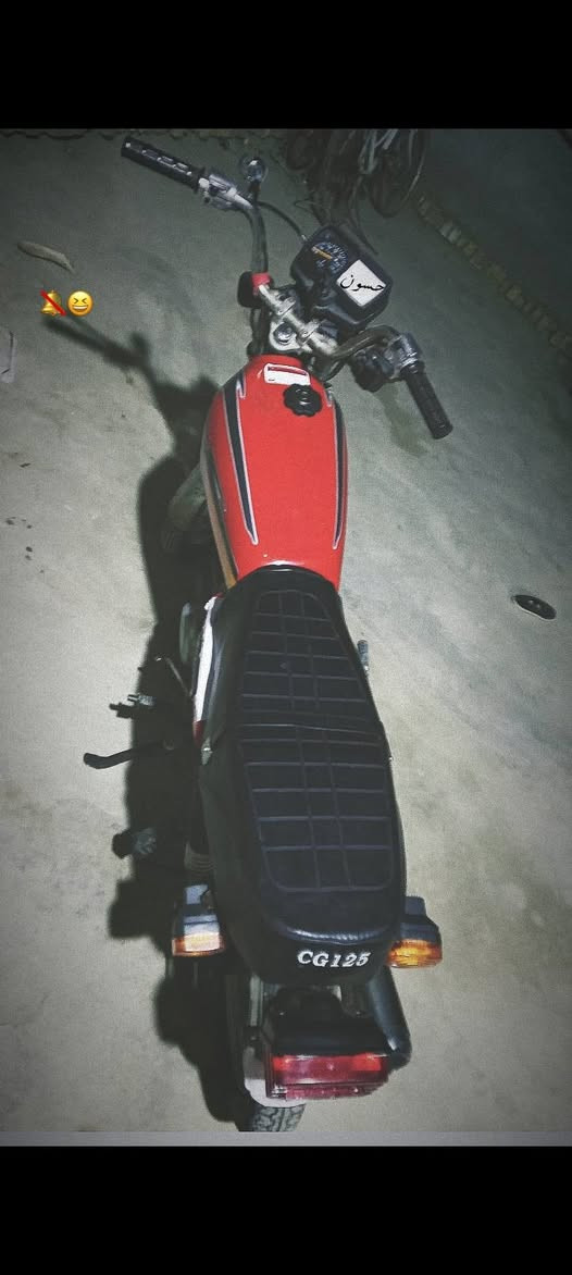 سلام عليكم شباب
دراجه للببع محرك رابيدو دراجه كلك كلك الدراجه نضيفه 
شغل وطلع مكان شطره بني زيد للستفسار انتصل ع رقم *********** سعر خاص
