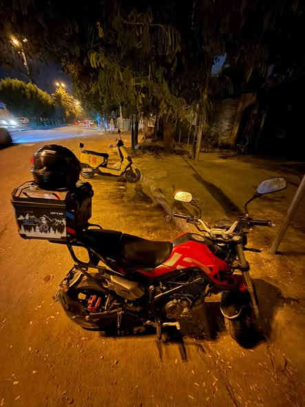 بنلي مرقم 135 دراجه جديده كلشي مابيهه نقص ماشيه 26 وياها خوذه و جنطه كامله بسمي تحويل ثاني يوم تواصل على رقم و وتساب ***********
