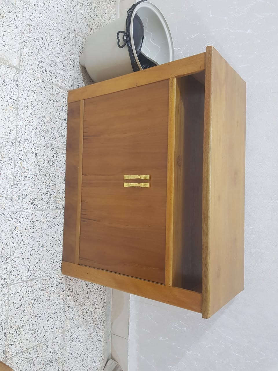 غرفه ام 6 جديده غير مستخدمه سعر مليونين وربع 2250 مكاني مجر ***********
