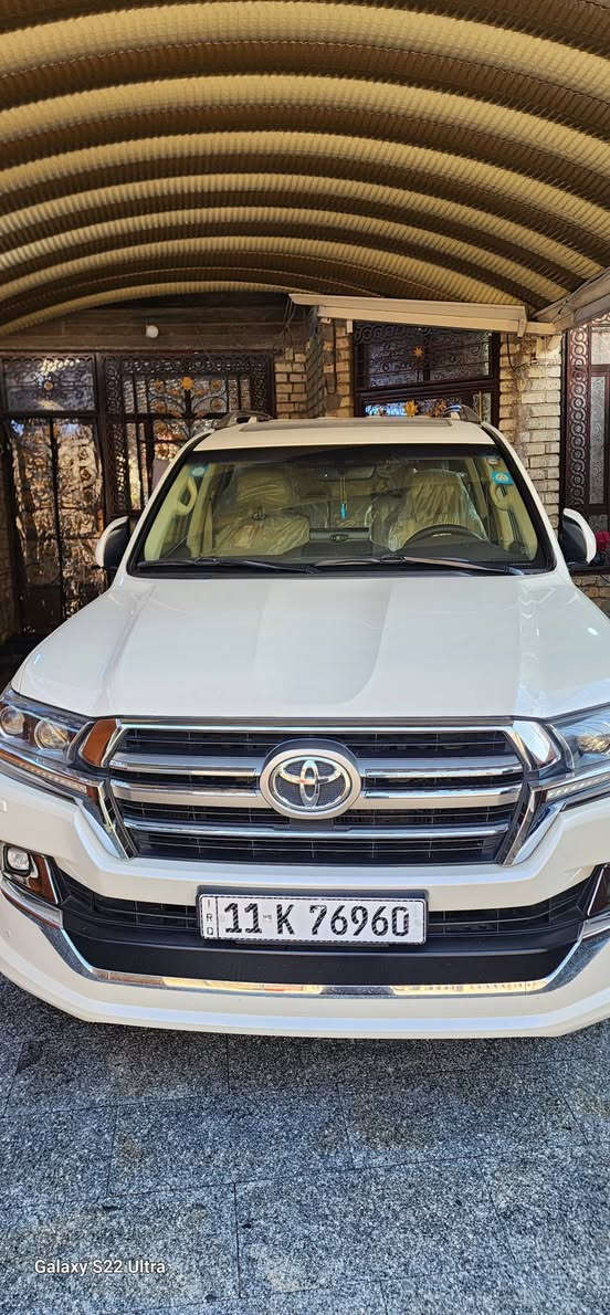 سلام عليكم لاندكروز مديل ١٩ساس أصلي تفاصيل ذاكره بتصوير  فيديو  عنوان شعب شارع الأسواق مركزيه رقم  الهاتف *********** ملاحضه صبغ دعاميه خلفيه اثر شخط
