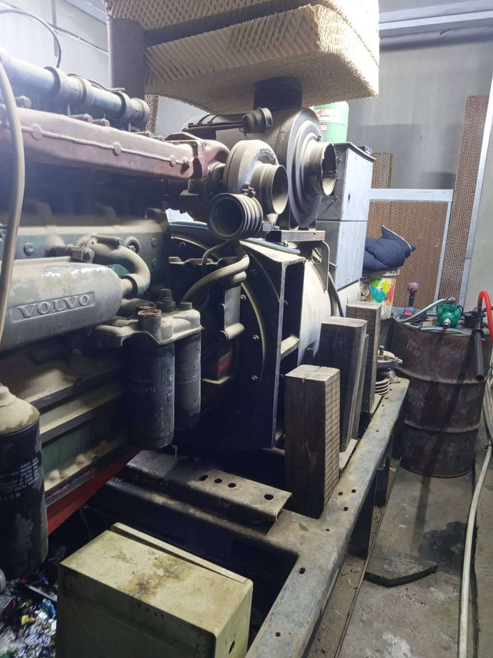 سلام عليك مولدة فالفو D16 للبيع توليد 800 kv
عنوان كركوك
رقم موبايل ***********
