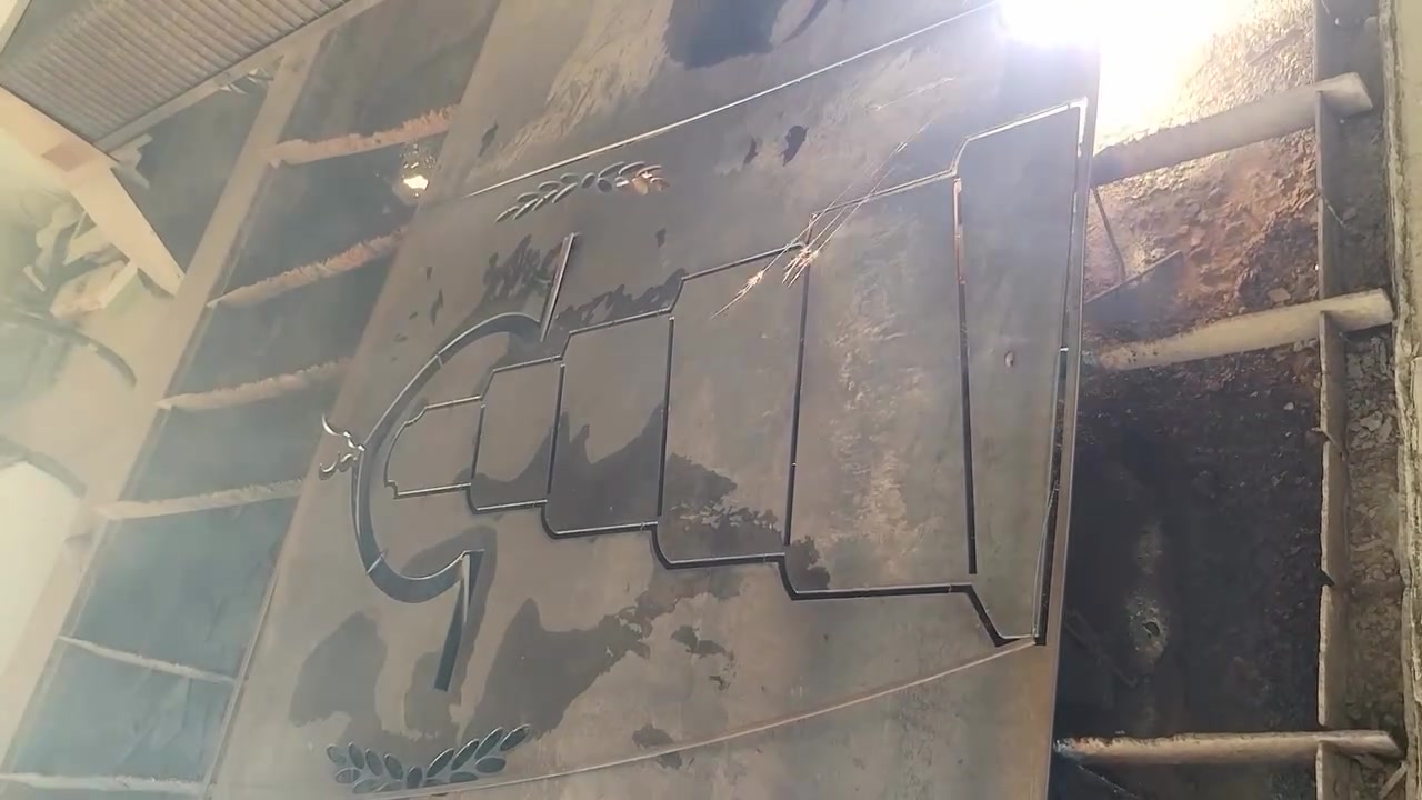 السلام عليكم
للبيع محل بلازمه cnc  المحل متكامل وشغله خير من الله دوره اعلمك علمكينه لحد متشتغل بيدك موقع المحل فلكه الفرسان 
*********** ابو كنان
