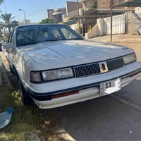 اولدز موبيل ١٩٩٠ رقم انكليزي  محرك جيد جدا  تبريد شغال  تخم تاير  حداد...