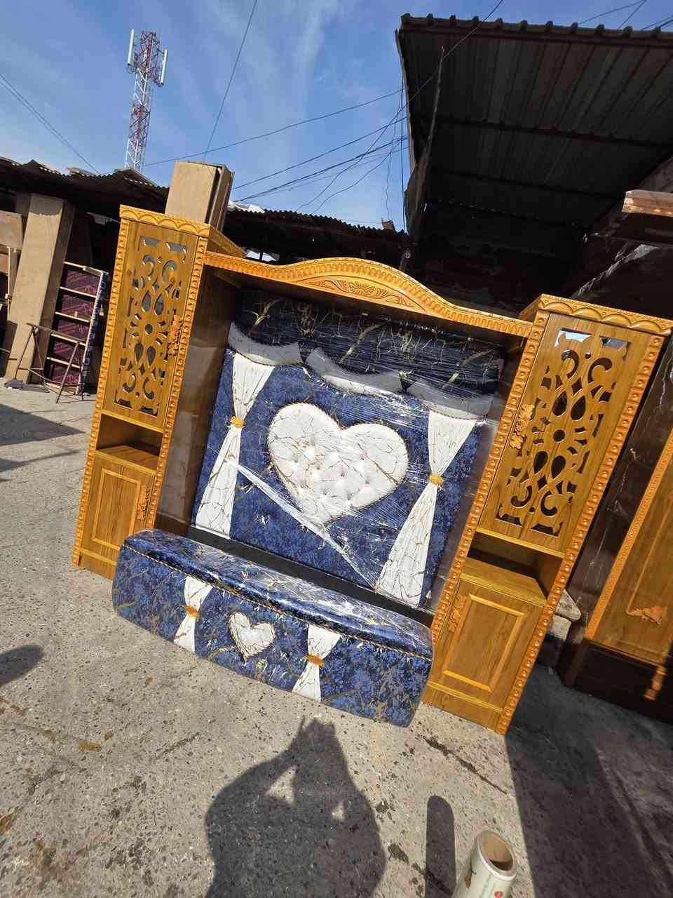 غرفه خمس ابواب ابراج ناصي جديده ما مستعمله عرض خاص السعر 750قفل قفل قفل عنوان موصل باب جديد قرب نادي الفتوه ***********
