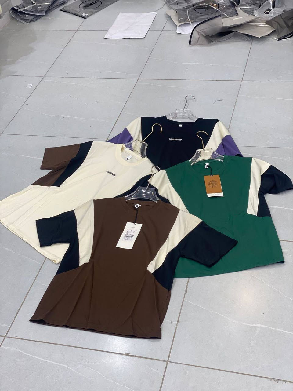 سلام عليكم خوان 
 ليوم عرض تحطيم الاسعار
على بركه الله رجعلنالكم 
بدي  رجالي تركي فول ليكرا. و خامه ٢ خيط خامه ثقيله 
جميع الالوان  والموديلات متوفره الاحجام
L/ XL/2x/3xL/4xL

ناحيه هبهب 
الناحيه قرب مجمع الأمين وسوبر ماركت زيدون مجاور عباس الحلاق 
مراسلة صفحة او عبر واتساب ***********
