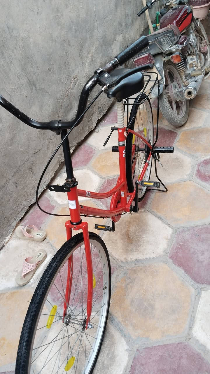 السلام عليكم بايسكل للبيع لون طماطي 🍅 السعر 110 وبي مجال
مديل 22
شركة BD
عنواني نجف الحولي شارع 30 الثاني قرب مدرسة مشعر الحرام


**إذا كنت صاحب هذا الإعلان وتريد حذفه لأي سبب، رجاءا أرسل رسالة إلى الدعم الفني**