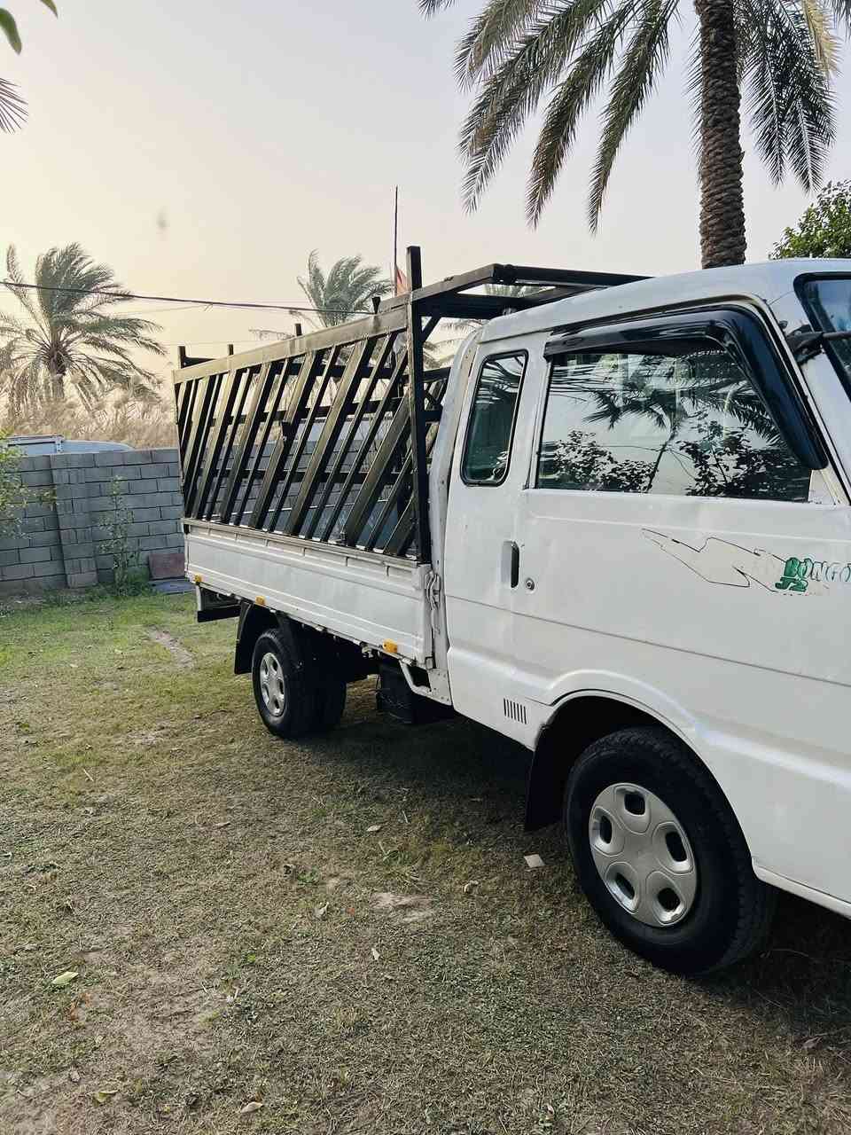 السلام عليكم
كيه بنكو موديل 95 رقم بغداد سنويه مجدده سياره مكفوله كفاله عامه لا صبغ ولا ضربه ولا خياس مكينه وكير وكسن شرط كفاله شاصي ورقم شاصي مكفولات تخم تاير 6 جدد سياره ما بيه كل نقص 
السعر ///.  ٥٨.      ///وبيه مجال مكاني مسيب 
رقمي ***********
