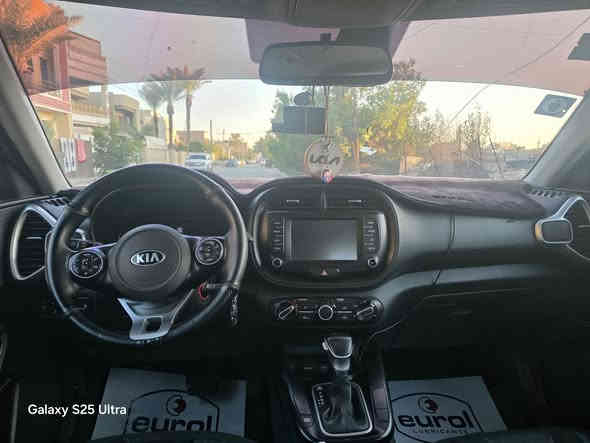 اللهم صل على محمد وال محمد ...
كيا صول موديل 21  فئة  XLINE 
محرك ٢٠٠٠ دوش //// ماشية ٨١ KM 
كير ٦ سرعات + نظام سبورت 
المواصفات .... 
⛔️رادار امامي + خلفي 
⛔️نظام منع الخروج عن المسار 
⛔️توقف ذاتي للامام + للخلف 
⛔️مانع انزلاق  
⛔️نقاط عمياء 
⛔️فول تحكم ستيرن 
صور الحادث منزله جوة ... 
السعر //// ١٢٨ وبيها مجال وتدللون 
ملاحظة /// السيارة وارد امريكي بيها اكثر من قطعة صبغ ابيعلك مصبوغة حزام حتى لتحير وفئة ال xLine معروفة اسعارها معلكة 🙏
مكاني بغداد الغزالية // ***********
