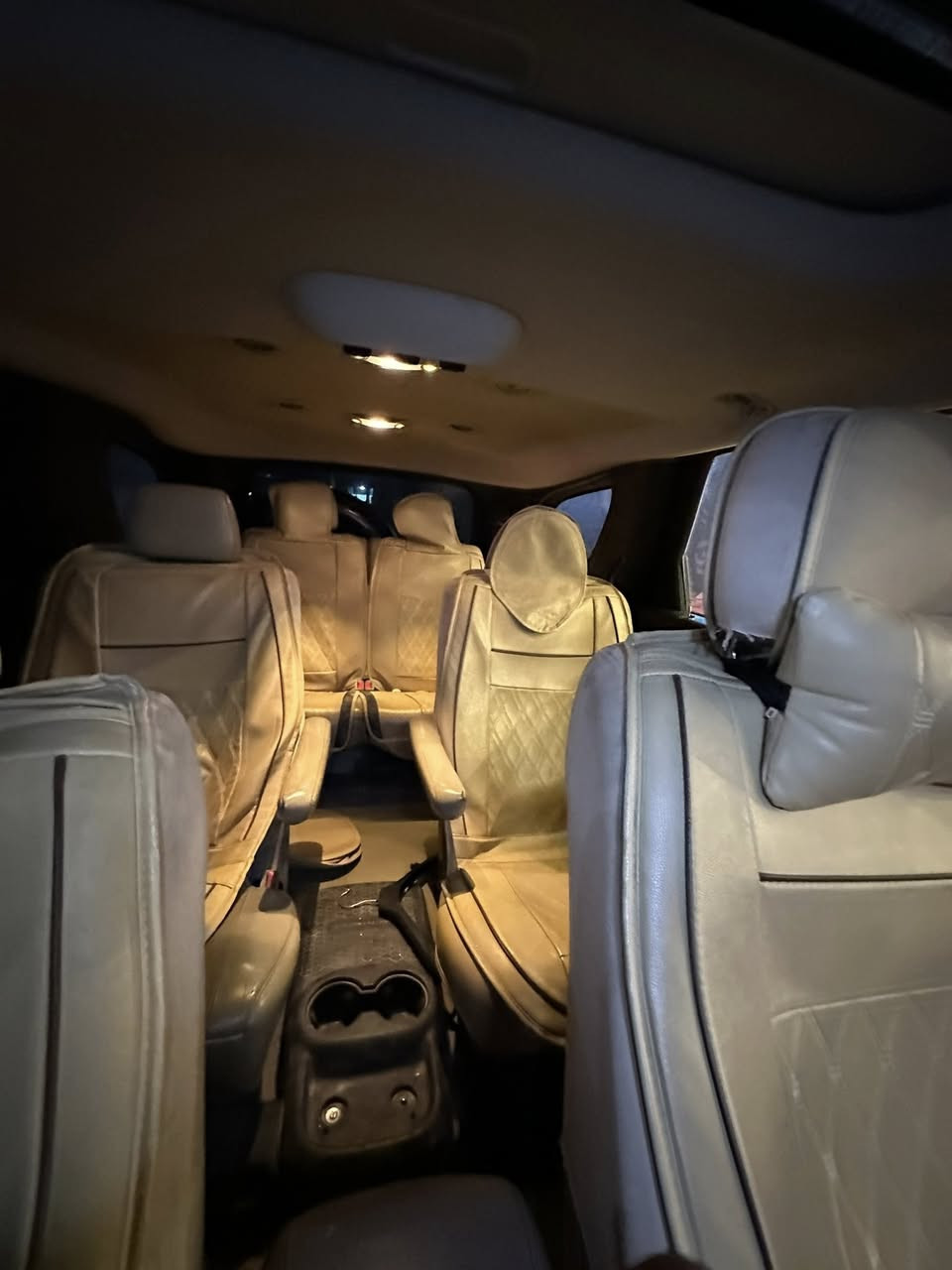 سلام عليكم
دوج دورنكو 2017 اصل فول مواصفات الستايدل فول السياره معروفه مواصفاتها ستيرن كهرباء فتحه حساسات امامي خلفي كشنات خزن ميموري كشنات تدفئه تبريد وبيها نضام اوتو هولد تقليل صرف البانزين سبعه راكب كشنات ملكي vip تلث قطع تبريد اشاير بل مري لد حاجب نضام سبورت نضام eco  السياره مبدليلها بساتم 2014 سبب البانزين السياره كفاله داخله تقرير غرق بيها بارد اب خشم البنيد السياره مكانها ناصريه مركز سعرها 240 وبيها مجال بصيط كلش 

للتواصل ***********
