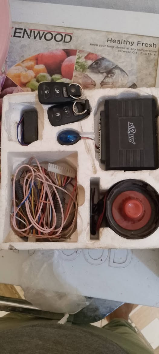 سلام عليكم عندي هذني للبيع شغلات عل فحص


**إذا كنت صاحب هذا الإعلان وتريد حذفه لأي سبب، رجاءا أرسل رسالة إلى الدعم الفني**