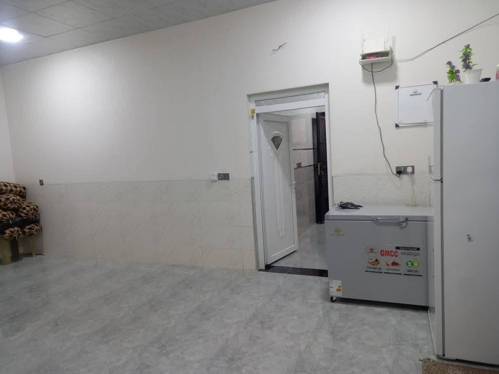 دار للبيع 200م طابو صرف بسم شخص واحد حي ازوراء 77 قرب المستوصف طابقين وبيتونه ع شارع 20 وساحه طابق لأول كامل ماناقصه شي  وطابق اثاني بي نواقص نضام دكت ٠٠؟مراوس يصير بغير منطقه ،،،؟ سعر المطلوب 150 ومجال
*********** ....
***********
