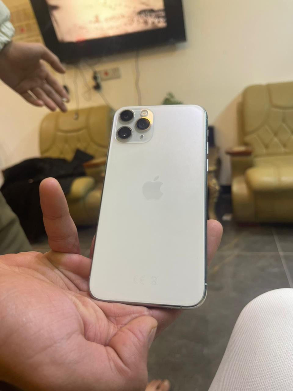 ايفون ١١ برو للبيع او مروس ذاكره ٥١٢  الجهاز نضيف ممفتوح الشاشه بيه فطرر فقط بطاريه ٧٣


**إذا كنت صاحب هذا الإعلان وتريد حذفه لأي سبب، رجاءا أرسل رسالة إلى الدعم الفني**