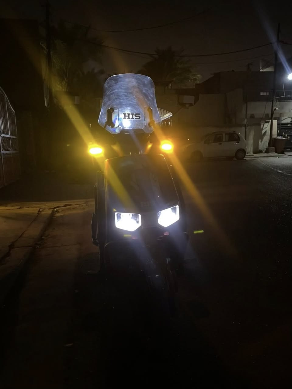 دراجه صاعقه  His للبيع  فول موصفات الدراجه جديده حيل بطاريات 🔋 6  نضيفات الملف 2500 الدراجه سريعه بيه ر بيه p  لايت عالي ناصي بيه درع من الطول الدراجه للخير الدراجه خير من الله بيه صندوك خلفي شديته 55 ألف سرعته 88 حقيقي.   بريكات هادروليك ودسك مكان بغداد حي العلام البياع السعر 800 إني مأخذه قبل 23 يوم 1350 ألف  والله الياخذه يترجملي***********
