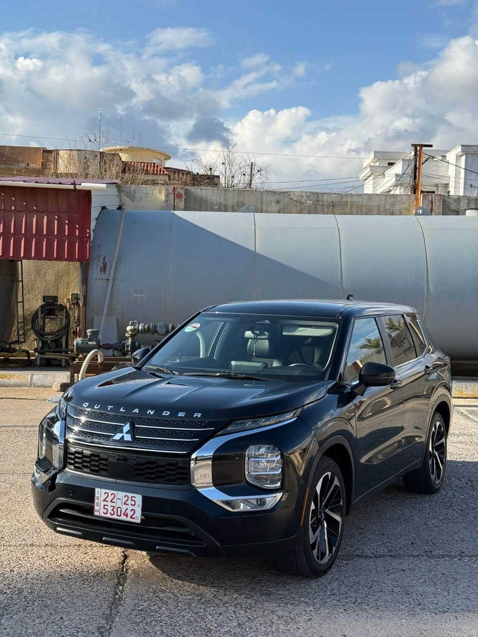 السلام عليكم 
للبيع فقط 
ميتسوبيشي اوتلاندر 2024

ماشيه 26 ميل
محرك 2500 / 4 سلند

مواصفات (se) لون اسود 
كشن هيتر تبريد تدفىة كشن كهربائي ويل كروم كاميره 360 درجة صندوك شفت سيارة فول بس بدون فتح بدون دبل
سيارة (2) قطعة ونص صبغ بدون دواخل شاصي بدنه شرط ترقيم شرط سونار رقم شاصي موجود
تترقم شمالي (دهوك) باقي (40) يوم للرقم 

سعر(184) 
رقم هاتف  *********** واتساب 
مكان السيارة (عقرة) أربيل, العراق
