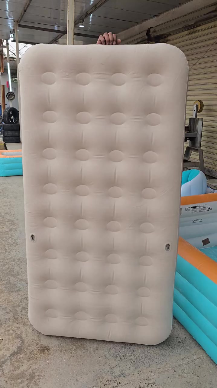 دوشك نفخ مع مخده و تجوات و منفاخ
سعر 20000 الف 

للححز و الاستفسار ***********
