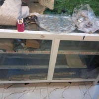 جام خانه للبيع الطول مترونص والارتفاع ٩٠ والعمق ٥٠ سعره اب ١٢٥ الاتصال...