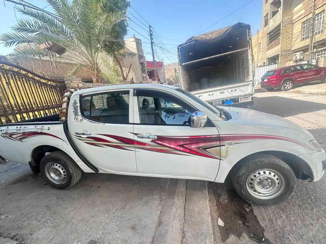 السلام عليكم
ميتسوبيشي 2013 L200 

السيارة جاهزة كير مكينة مكفولات

تبريد ماشالله ثلاجة 

حدادية صدر جديدة كاملة 

السيارة عيبها كشرها فقط يوكع صبغها الأصلي 

موقع السيارة بغداد الامين الثانية 

رقم الهاتف :*********** 

السيارة بأسمي تحويل ثاني يوم 

السعر :115$ وبيها مجال

