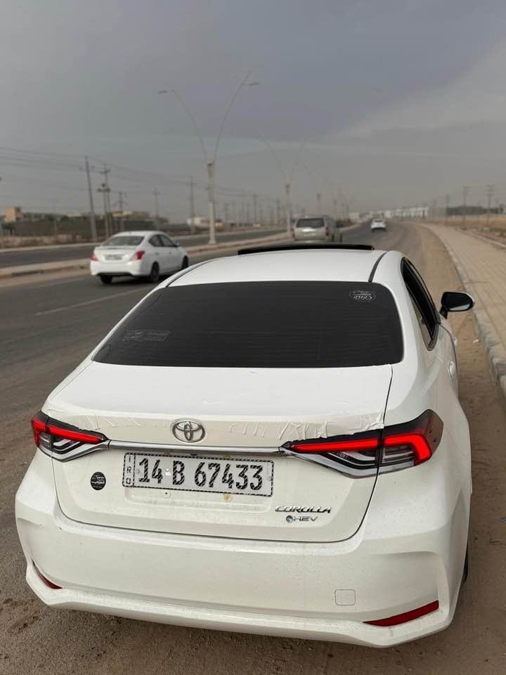 كورلا هايبرد بانزين مديل 2025 للبيع 

سيارة كلش نضيفة ستعمال شخصي
سعر : 152 بيها مجال قليل حك جية 

 
مواصفات السيارة:

1. كامرة خلفية 
2. حساسات خلفية 
3. رادار امامي 
4. تحكمات ستيرن 
5. تبريد قطعتين
6 .دجتيل 
7. كشنات جلد خياط اسود
8. فتحة سقف
9. بصمة جهتين 
10. لايت زينون 
11. سياقة ذاتية 
12. تحديد مسار 
13. بصمة صندوق

سيارة نظيفة بشكل ستعمال شخصي 
عنوان السيارة القبلة 
التواصل :***********
السيارة مرقم وكامل باسمي بصرة
