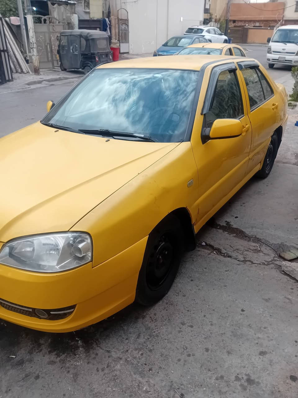 السلام عليكم شيري كوين 2010 مكينه كير تخم تاير صدر كله نضيف تبريد عاطل تتفئه شغاله بيه طخات كلش بصيطه بدون صبغ السياره دوشمه جديده تاب كامره سنتر لك كله منضومه زنون شغال السياره متعوب عليه مكاني بغداد حي العامل 32 وبيه مجال رقم الهاتف *********** ابوموسى
